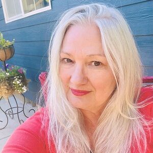 Meet your Posher, Roberta